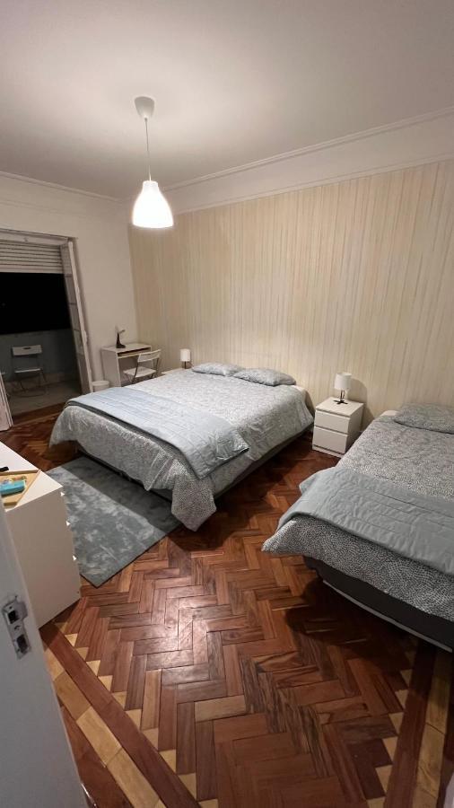 Habitacion Privada Para 3 Grande Con Balcon リスボン エクステリア 写真