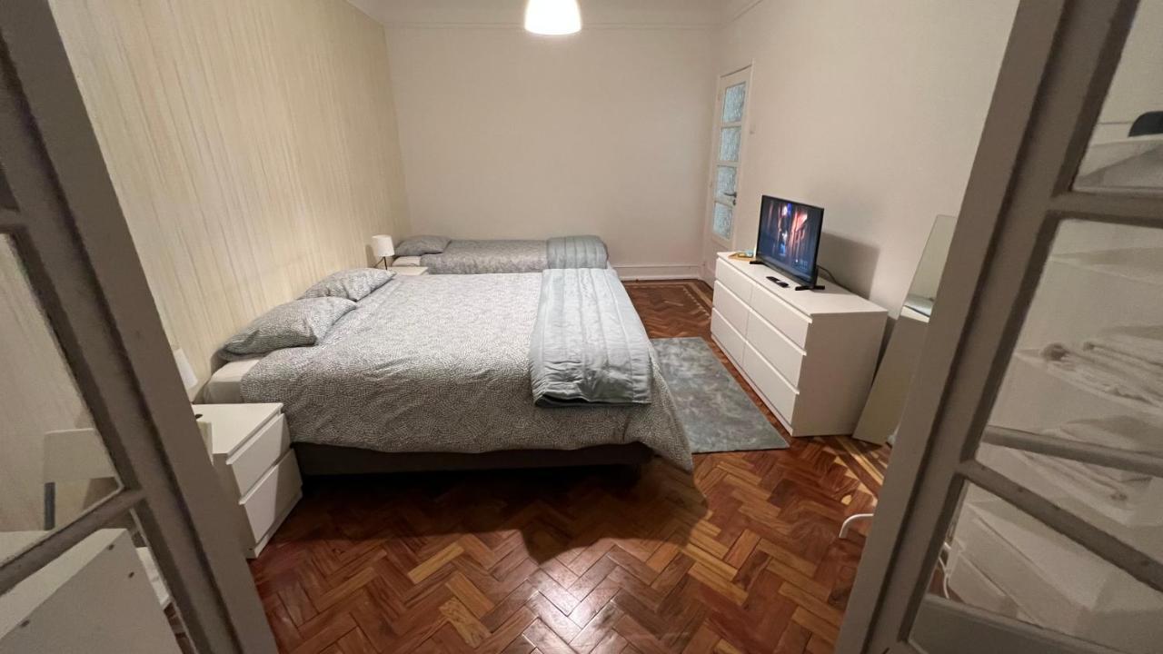 Habitacion Privada Para 3 Grande Con Balcon リスボン エクステリア 写真