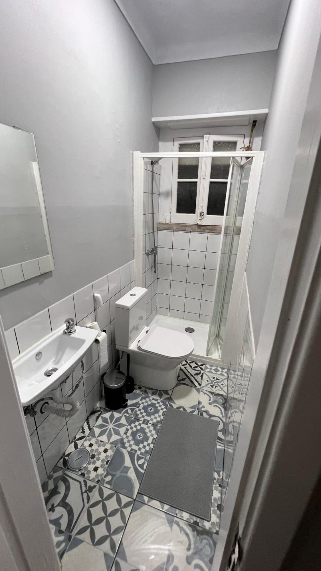 Habitacion Privada Para 3 Grande Con Balcon リスボン 部屋 写真