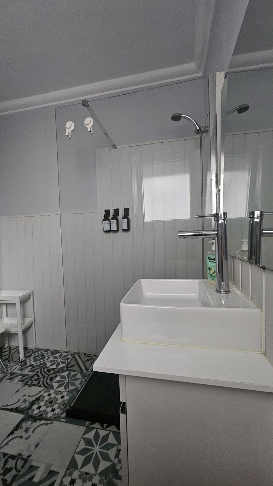 Habitacion Privada Para 3 Grande Con Balcon リスボン エクステリア 写真